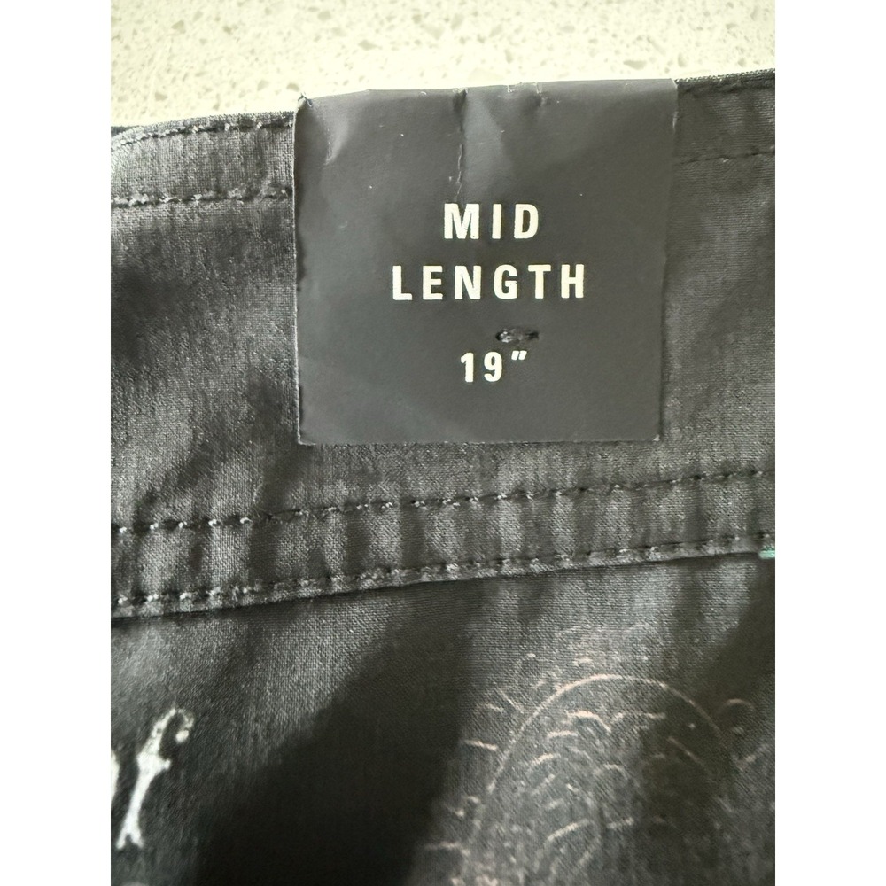 RVCA Trunk Stretch Boardshorts Black With Graphics‎ Size 32 4 Way Stretch - Picture 3 of 12